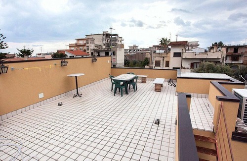 Locri House | Appartamento Ermes A: A welcoming apartment situated at a short distance from the beach, with Free WI-FI.