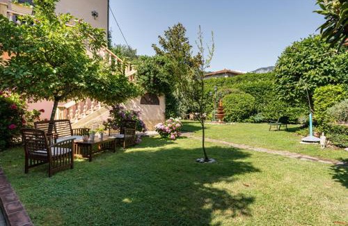 Ghivizzano House | Appartamento in villa liberty