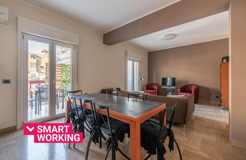 Borgo Vecchio Apartment | Appartamento Libertà con Terrazza by Wonderful Italy