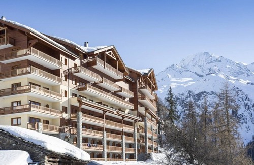 Sainte-Foy-Tarentaise Condo | Appartement de Famille Près des Pistes | Accès Piscine Intérieure + Spa Sur Place