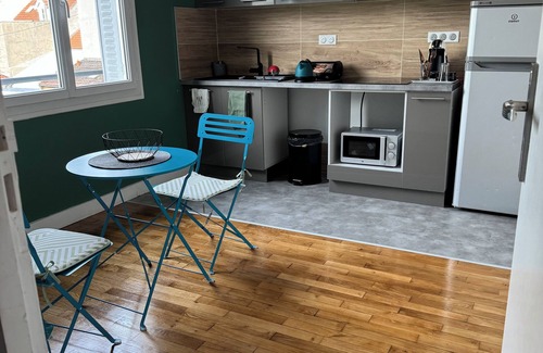L'Ile-Saint-Denis Apartment | Appartement Dans une Maison, Proche Village Olympique et Stade de France