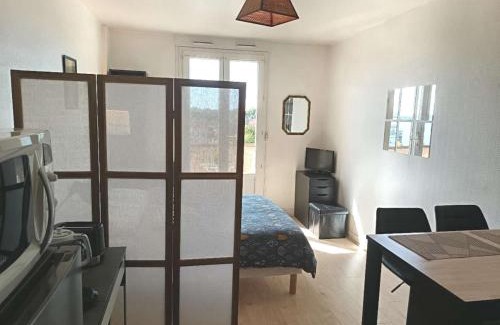 Sud Loire Apartment | Appartement à Orléans au calme avec parking gratuit, balcon et ascenseur