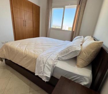 La Nouvelle Ville Ibn Batouta Apartment | Appartement élégant avec parking privé et balcon