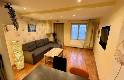 Saint Michel - Mairie Apartment | Appartement 2 chambres - proche Métro à 10min de Bellecour