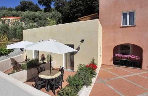 Finale Ligure Apartment | Appartement 3 étoiles - Piscine - ccb0dhb