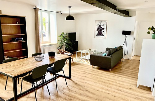 Hennebont Apartment | Appartement 3 Chambres- Lumineux et Spacieux- Centre Ville Hennebont