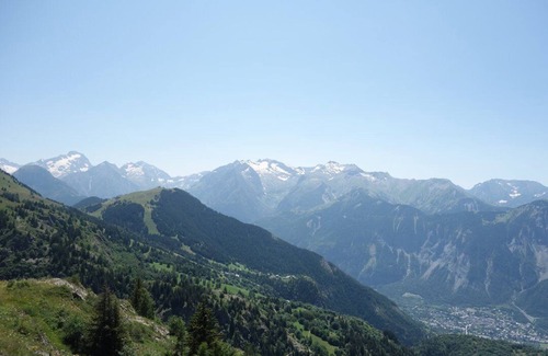 Eclose-Ouest Apartment | APPARTEMENT ALPE D'HUEZ QUARTIER PASSEAUX