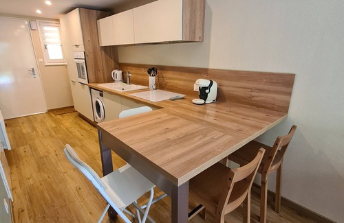 Klingenthal Apartment | Appartement au Calme Dans Residence Avec Piscine, Entouré de Foret