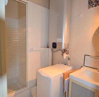 Courseulles-sur-Mer Apartment | Appartement avec loggia - Proche centre et plage