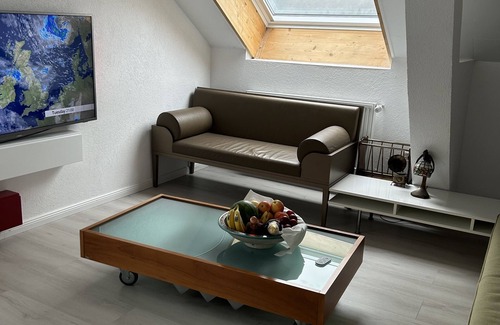 Tramelan Apartment | Appartement Avec Terrasse, au Calme, Juste à Côté de Sentier Randonnée