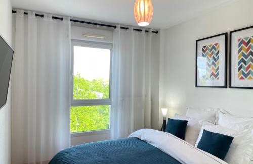 Poteries Apartment | Appartement calme avec balcon, à 4km du centre, Parking, WI-FI, Netflix gratuit