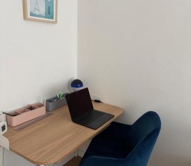 Bourg-l'Eveque Apartment | APPARTEMENT CENTRE VILLE AVEC TERRASSE ET PARKING SECURISE