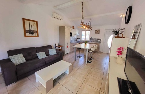 Sollies Pont Apartment | Appartement Coquet Avec Piscine ET Terrasse Privees