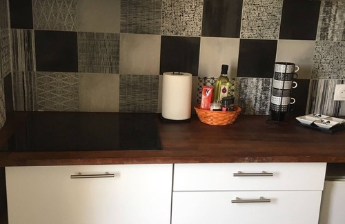Stains Apartment | Appartement Cosy, Sécurisé, Situé Près du Stade de France Baptisé