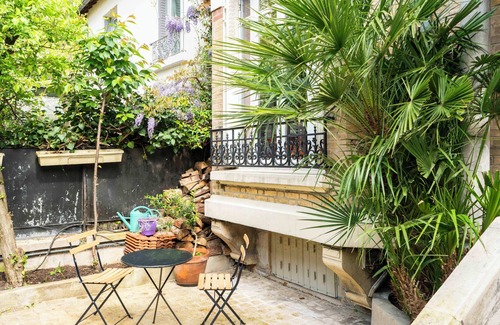 Amerique House | Appartement-dupleix, Villa du Parc 19th century