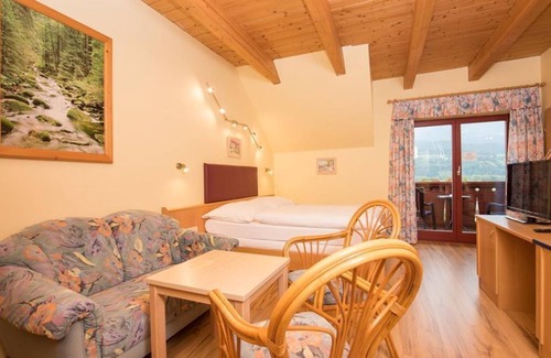 Aifersdorf House | Appartement für 5 Pers. m. Blk. - Hotel Restaurant Kärntner Stub´n