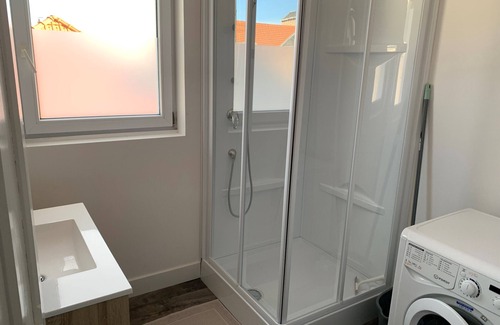 Quartier du Casino Apartment | Appartement Renové à 200m de la Plage