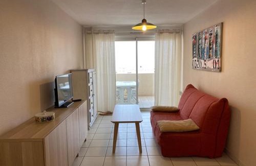 Vieux-Boucau-les-Bains Apartment | Appartement T2 cosy avec terrasse et parking à Vieux-Boucau - FR-1-379-65