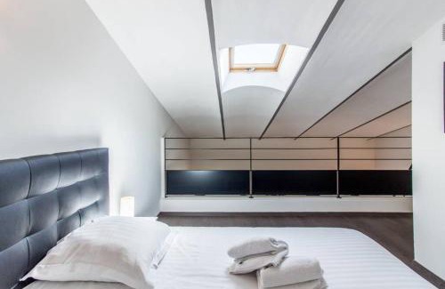 Les Grands Carmes Apartment | APPARTEMENT HAUSSMANNIEN TYPE LOFT, CLIMATISE - VIEUX-PORT-LE PANIER,