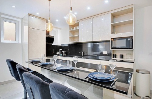 Flandres Apartment | Appartement in the heart of Paris ☆ Canal de L'ourq/Crimée ☆