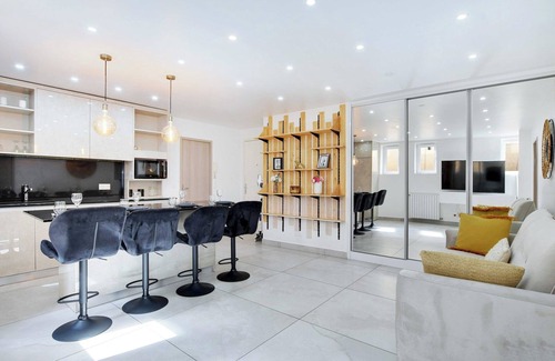 Flandres Apartment | Appartement in the heart of Paris ☆ Canal de L'ourq/Crimée ☆