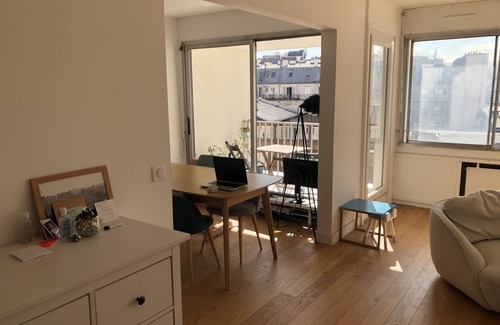 Saint-Vincent-de-Paul Apartment | Appartement Lumineux Entre le Canal St Martin et le Canal de L'ourcq