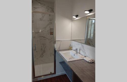 Grand Parc-Paul Doumer Apartment | appartement MONTAIGNE