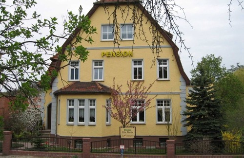 Burg Stargard Cottage | Appartement - Pension Villa Martha