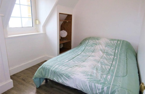 Perros-Guirec Apartment | Appartement rénovée SUPERBE VUE MER au 2ème étage du Château de Trestraou - Réf 864