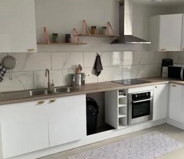 Pierrelaye Apartment | Appartement spacieux à Pierrelaye avec vue sur jardin, 83 m²