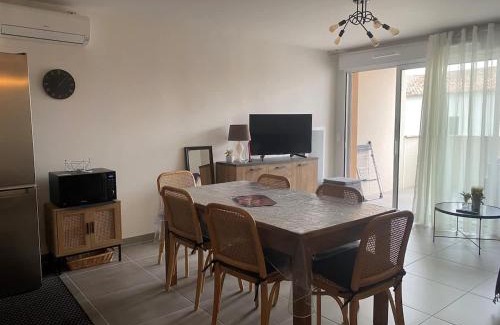 Vias Apartment | Appartement spacieux et moderne dans résidence Vias