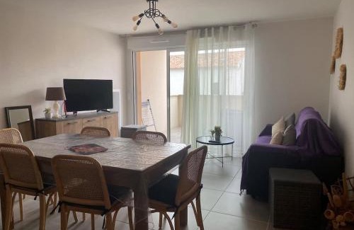 Vias Apartment | Appartement spacieux et moderne dans résidence Vias