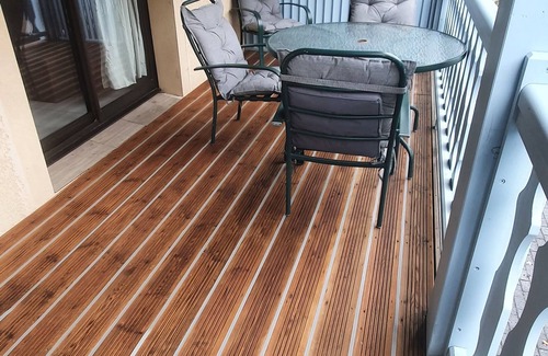 Arreau Apartment | Appartement T1 bis Avec Terrasse et Piscine Dans Résidence à Arreau