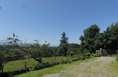 Cuguron Apartment | Appartement vue Pyrénées Avec Activités Petits et Grands à Proximité