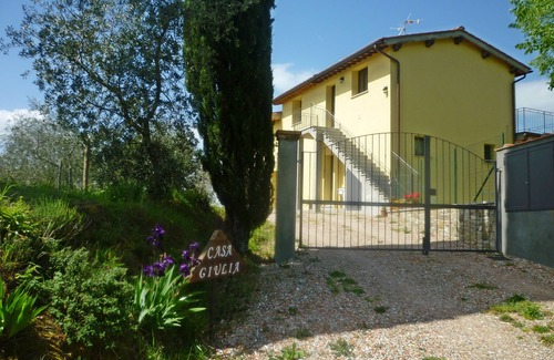 Bivio Pozzo Apartment | Appartment with swimming pool 30 min of Florence, private garden, parking, WiFi