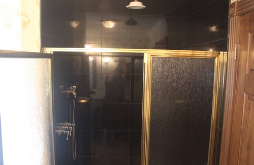 Gentry Bed & Breakfast | Apple Crest Inn