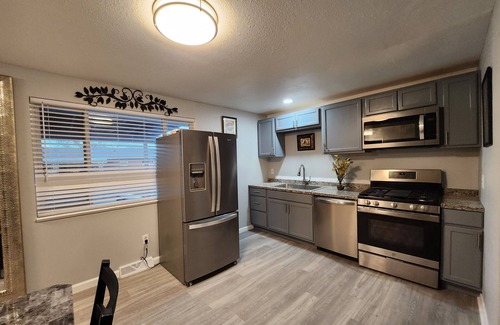 Westminster House | Appleblossom Blooming Denver- 6bedrooms, 2bath, one pull out sofa bed