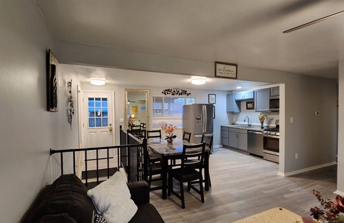 Westminster House | Appleblossom Blooming Denver- 6bedrooms, 2bath, one pull out sofa bed