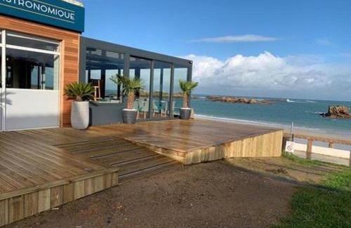 Tregastel Apartment | Appt les pieds dans l'eau