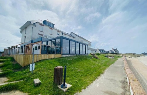 Tregastel Apartment | Appt les pieds dans l'eau