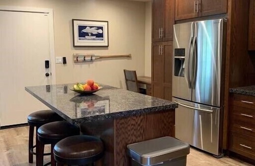 Carpinteria Apartment | Apt 12: Stunning 2-bed 2-bath Apt Steps to Beach