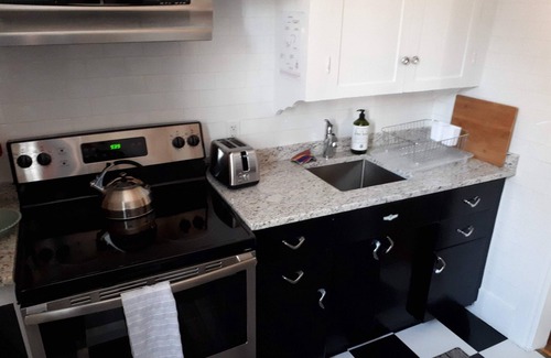 Sudbury Apartment | Apt#2: 2-bedrm on 2nd floor, central location w WiFi, 13%hst & 6%MAT included.