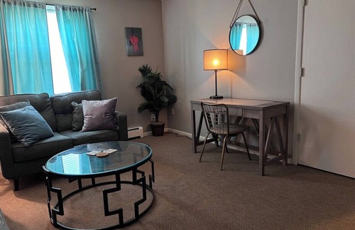 Masury Apartment | Apt 4 Convenient Location