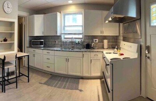 Sharon Apartment | Apt A The Yellow Shuttered House