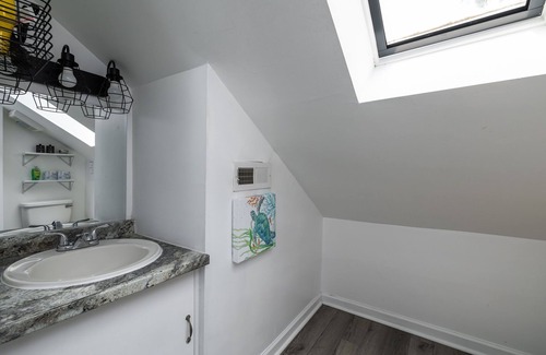 Greensboro Apartment | Apt. B: Comfortable for long term stays!