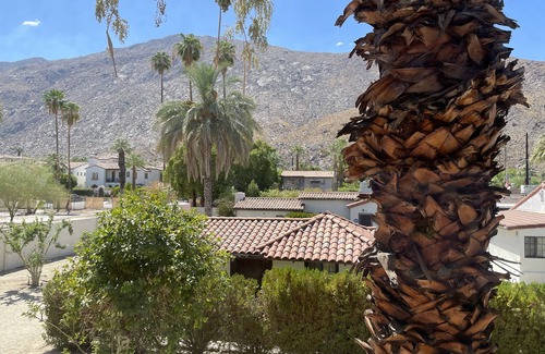 Historic Tennis Club Apartment | Apt G - furnished 1bed/1bath, second floor,in the heart of downtown Palm Springs