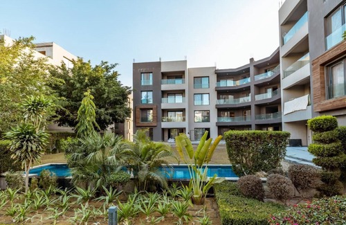 New Cairo Apartment | Apt in New Cairo Garden & pool view @Silver palm