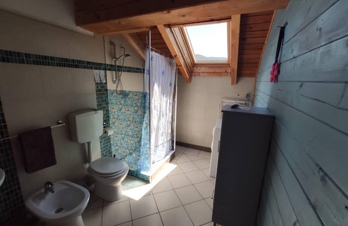 Madonna Dei Fornelli Apartment | Apt w2 in woodhouse first level