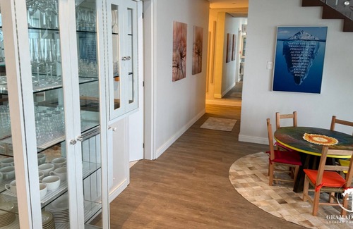 Planalto Apartment | Apt Luxo 5 suítes em frente rua torta