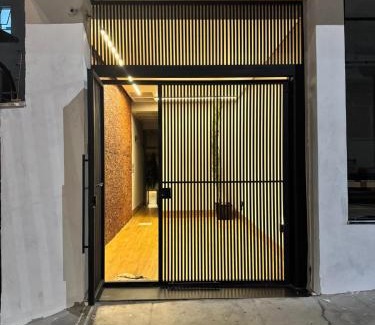 Lavras Apartment | Apt novo no centro com garagem perto de tudo que você precisa